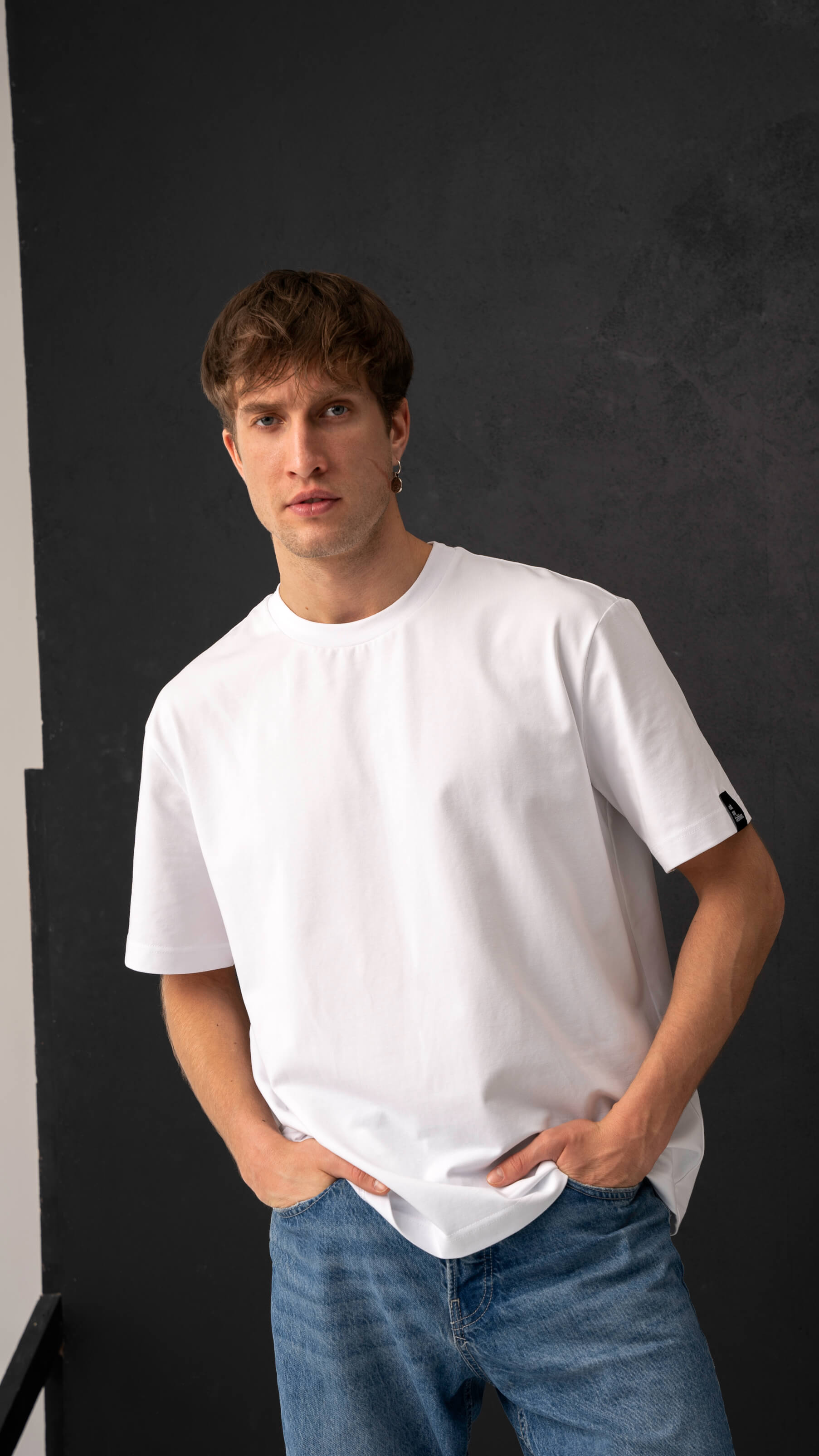 Balti vyriški marškinėliai