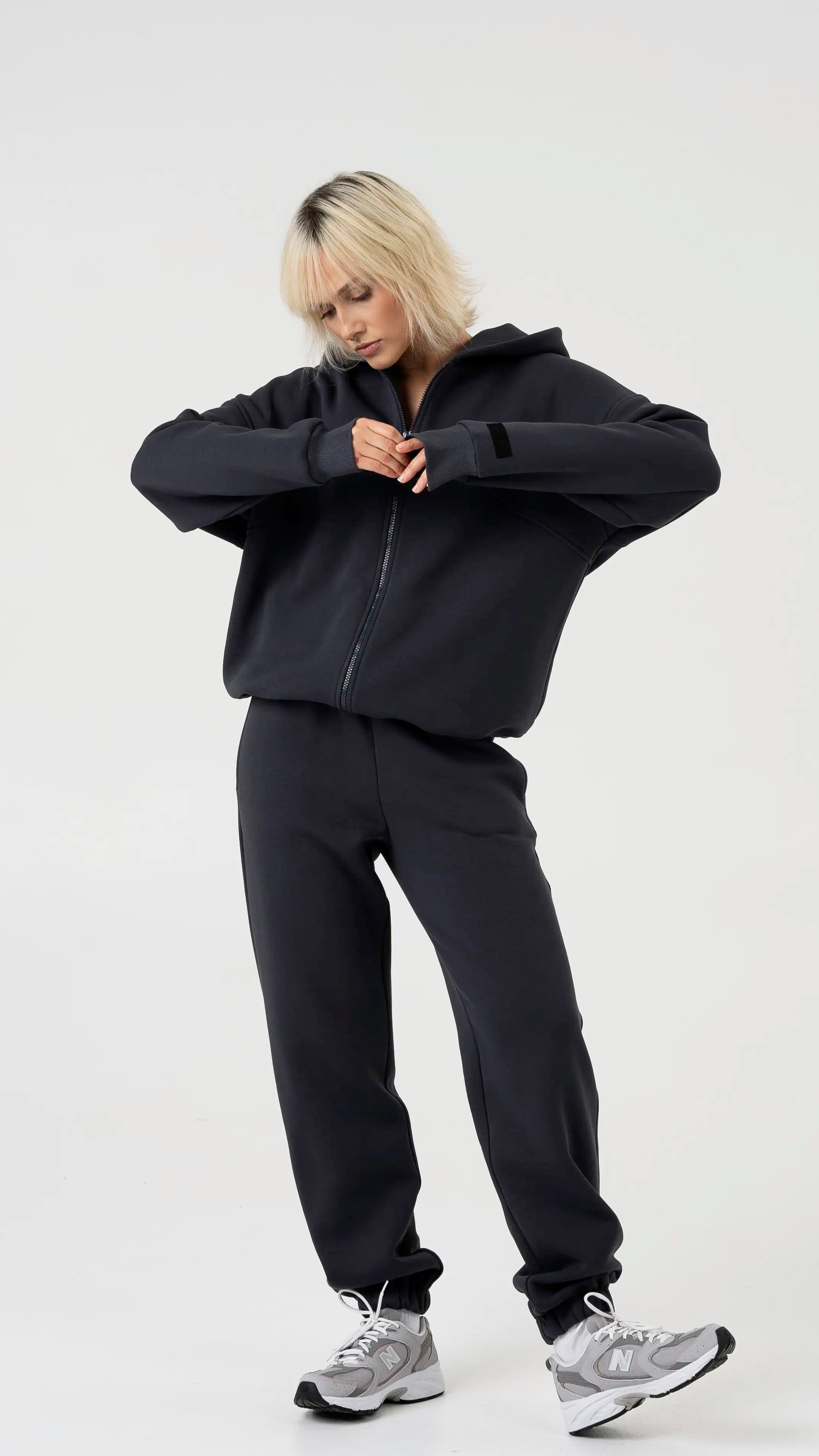 Warm cotton-polyester loungewear set with full zipper