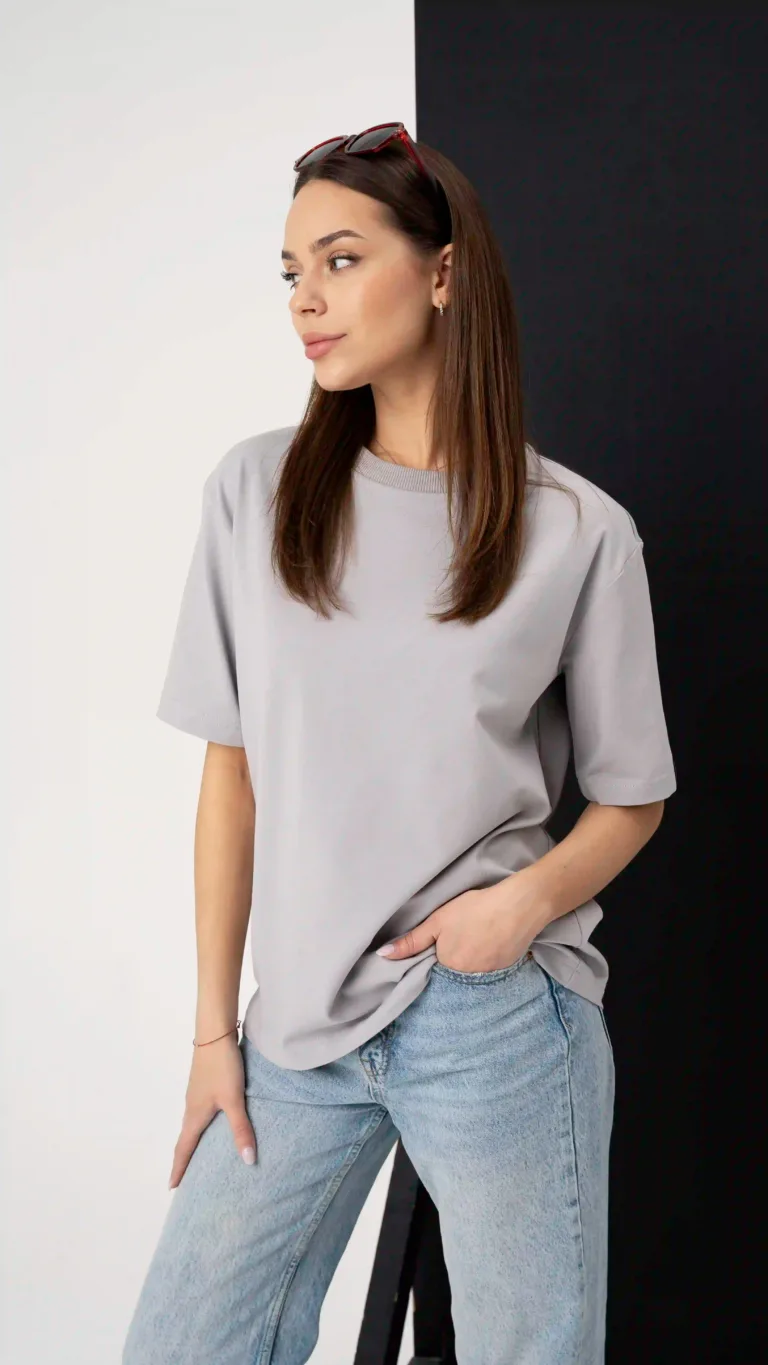 Oversized moteriški marškinėliai CMF465